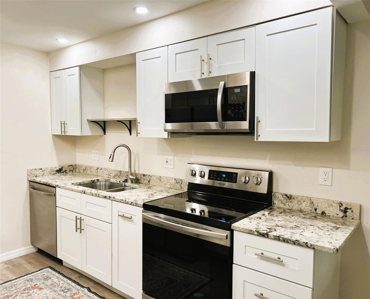 425 30th Avenue W, Unit C309, Bradenton, FL 34205 Photo