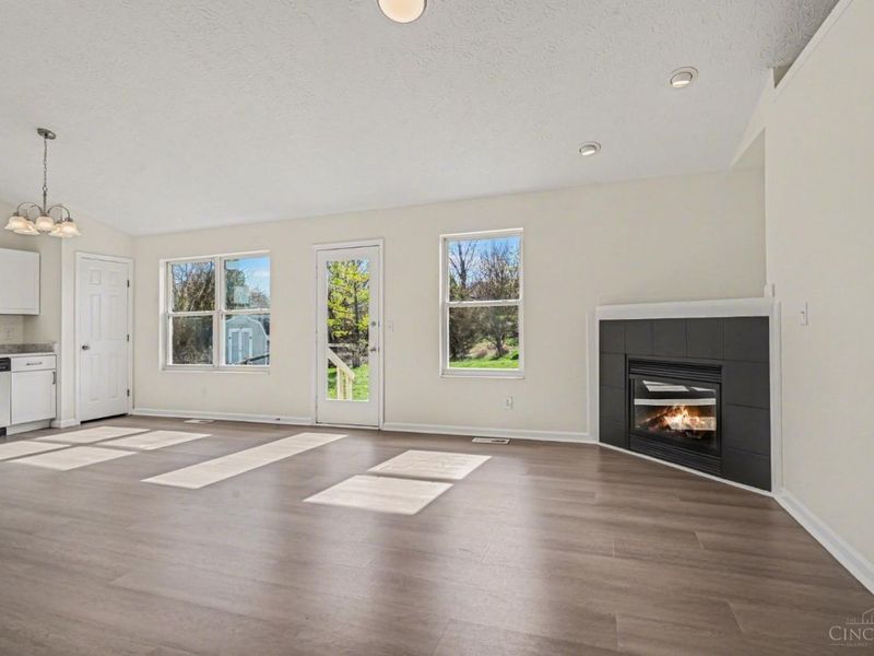 155 Keswick Drive, Monroe, OH 45050 Photo 3