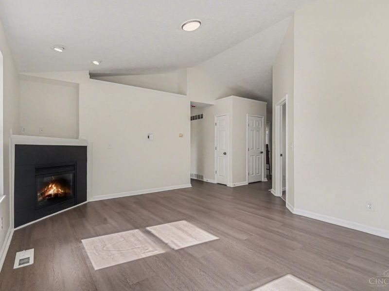 155 Keswick Drive, Monroe, OH 45050 Photo 6