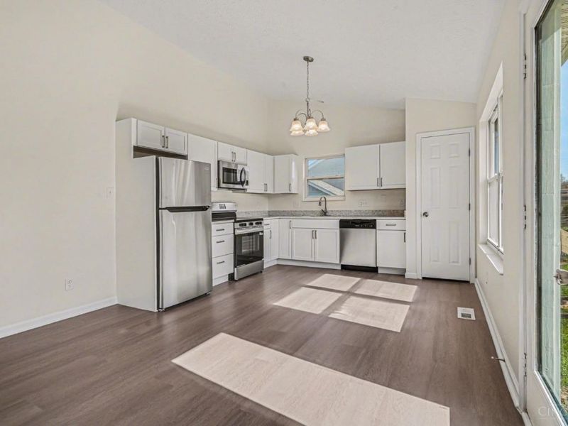 155 Keswick Drive, Monroe, OH 45050 Photo 8