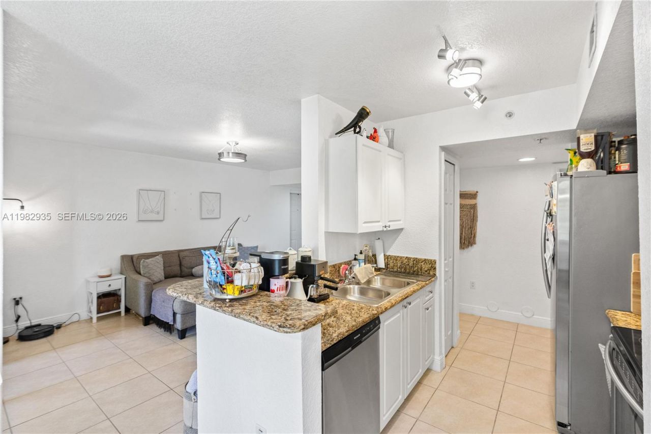 21130 SW 87th Ave , Unit 206, Cutler Bay, FL 33189 Photo