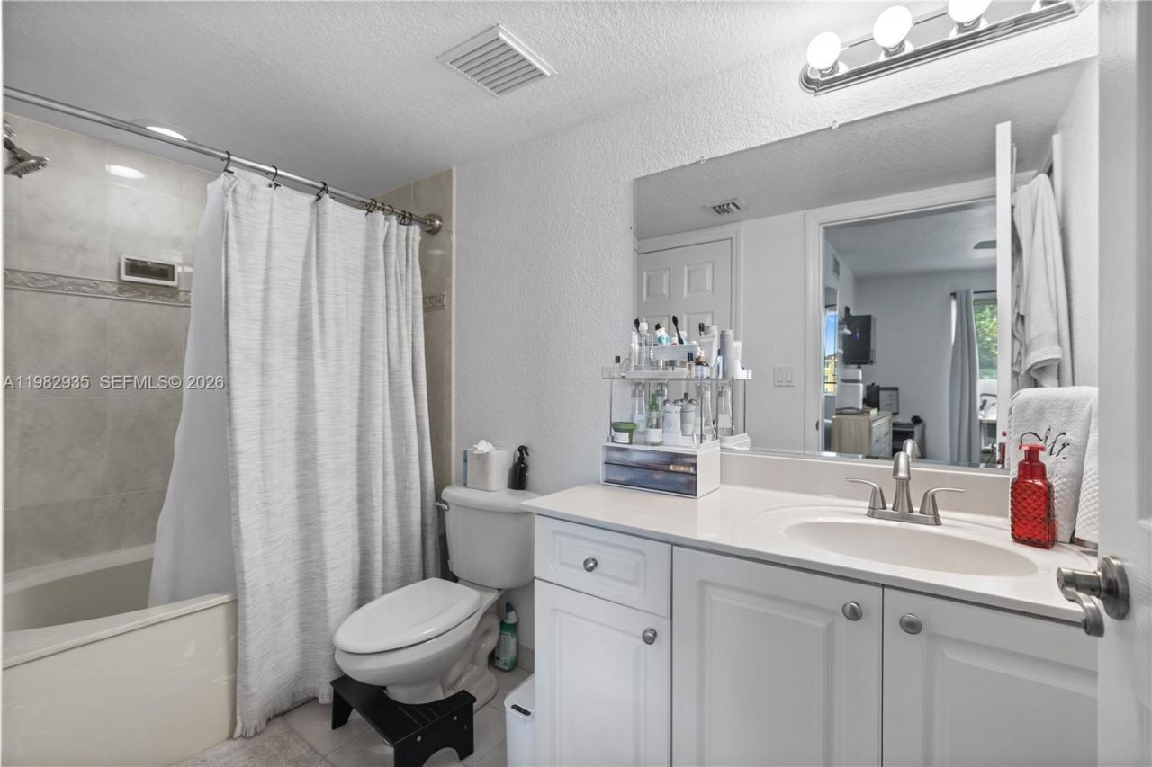 21130 SW 87th Ave , Unit 206, Cutler Bay, FL 33189 Photo