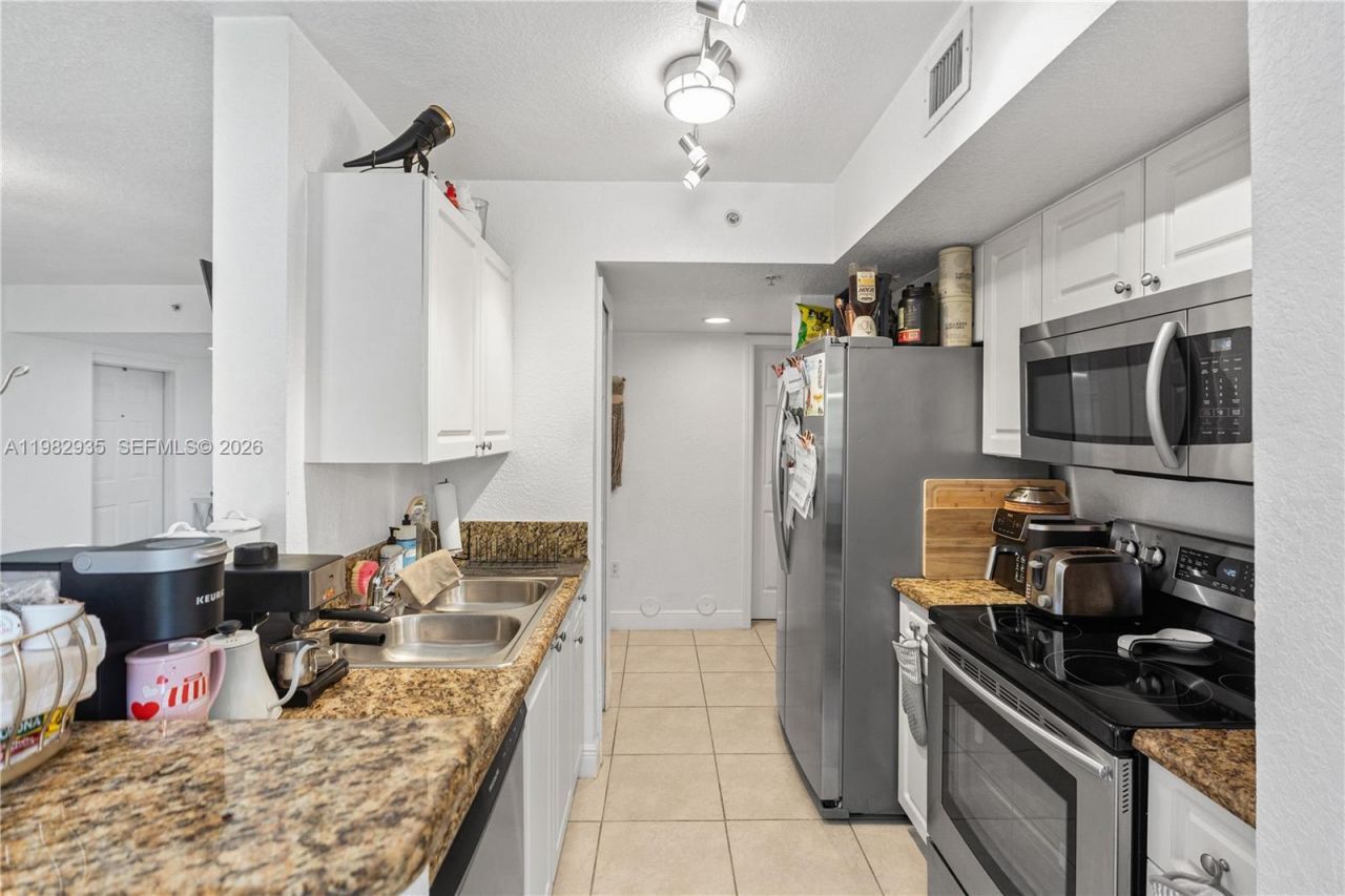 21130 SW 87th Ave , Unit 206, Cutler Bay, FL 33189 Photo