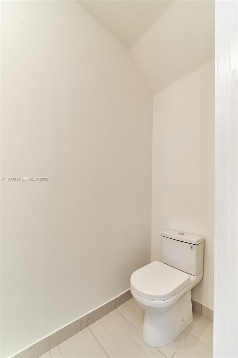 10447 NW 66th St , Doral, FL 33178 Photo