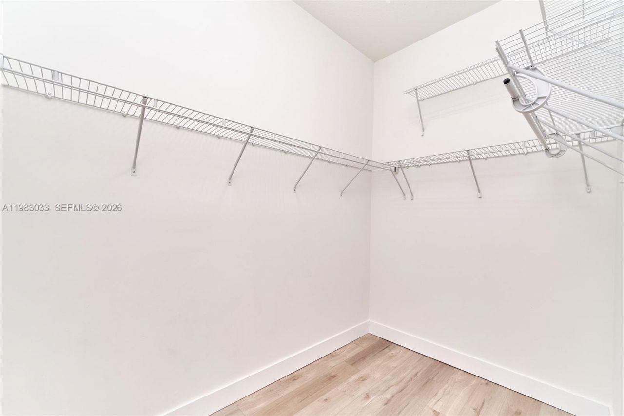 10447 NW 66th St , Doral, FL 33178 Photo