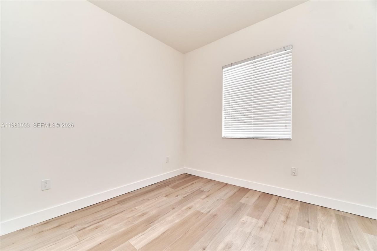 10447 NW 66th St , Doral, FL 33178 Photo