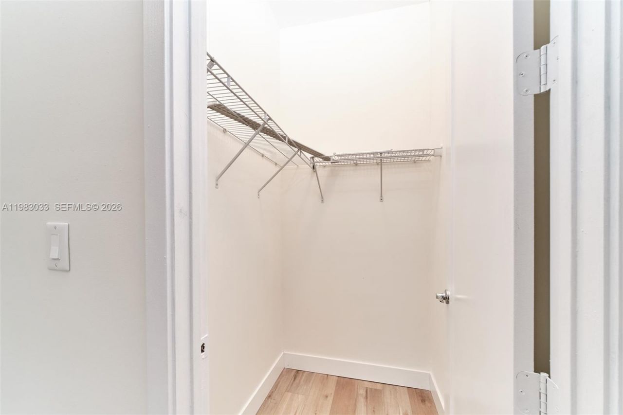 10447 NW 66th St , Doral, FL 33178 Photo