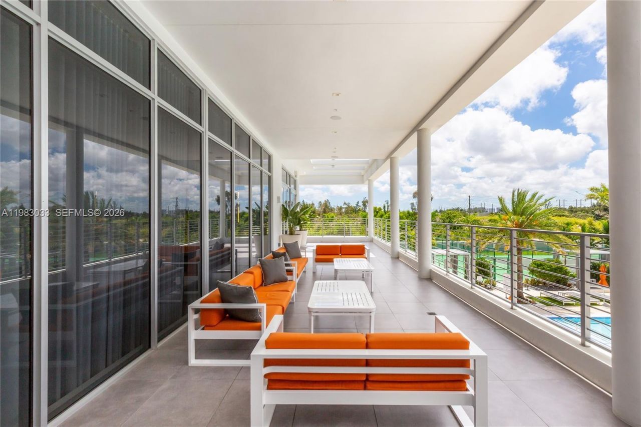 10447 NW 66th St , Doral, FL 33178 Photo