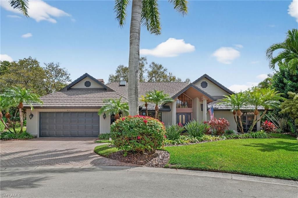 812 Pine Creek Ln , Naples, FL 34108 Photo