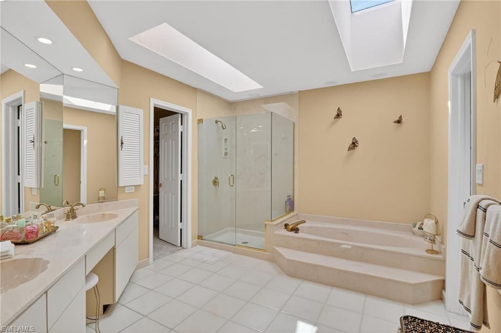 812 Pine Creek Ln , Naples, FL 34108 Photo