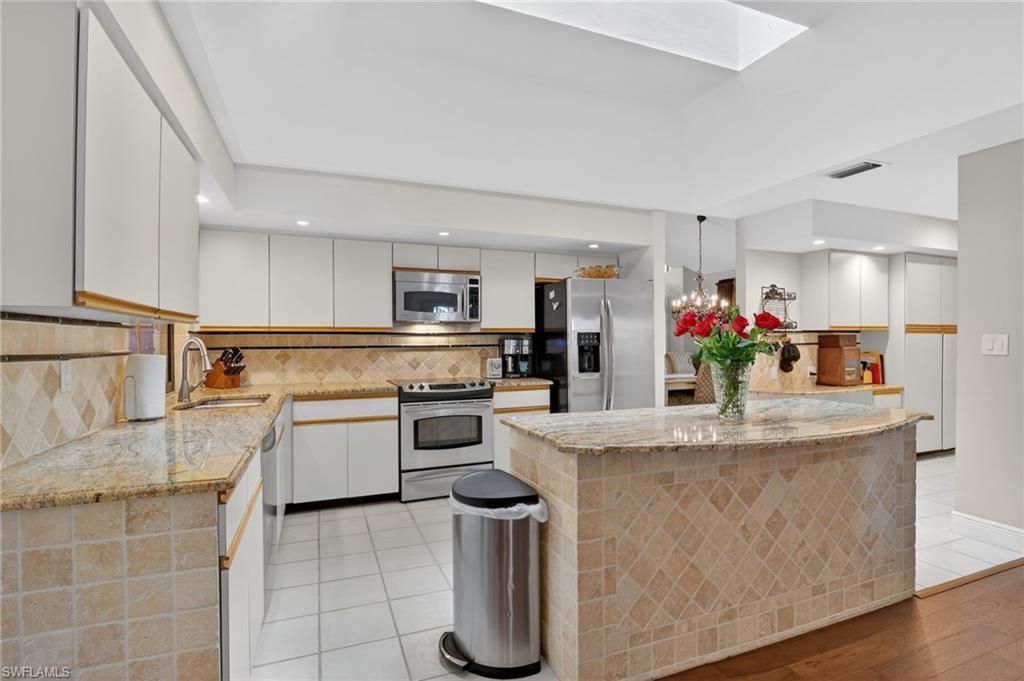 812 Pine Creek Ln , Naples, FL 34108 Photo