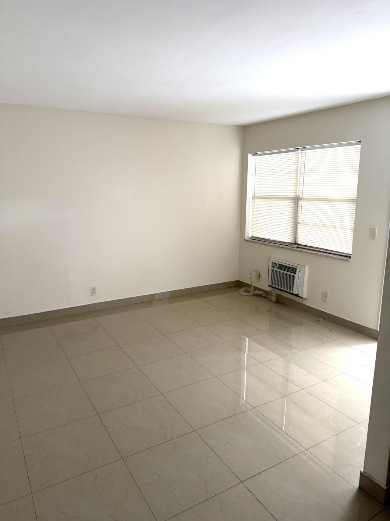1111 N Federal Highway, Unit 1, Lake Worth Beach, FL 33460 Photo