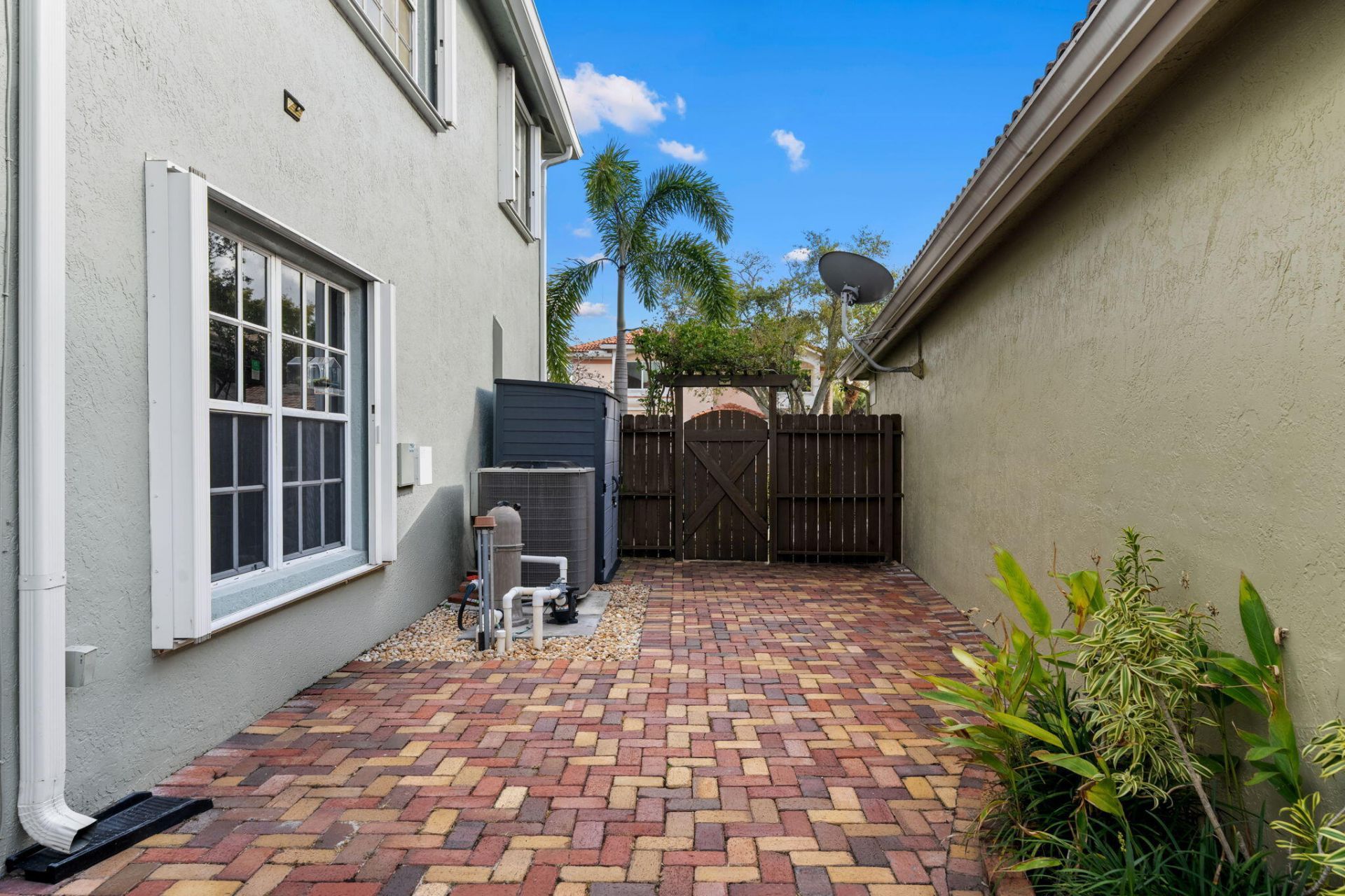 7447 NW 25th Street, Margate, FL 33063 Photo