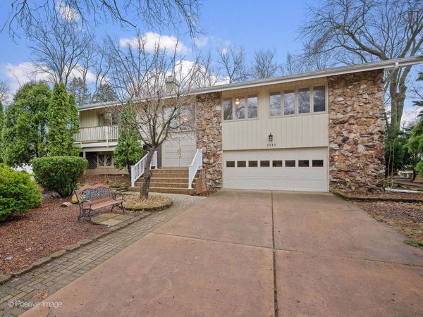 1117 Barberry Court , Downers Grove, IL 60515
