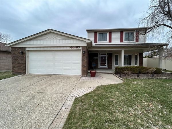 44460 Manitou Drive, Clinton Twp, MI 48038