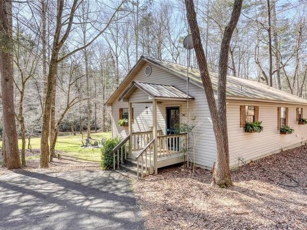 22 Noel Lane, Ellijay, GA 30540