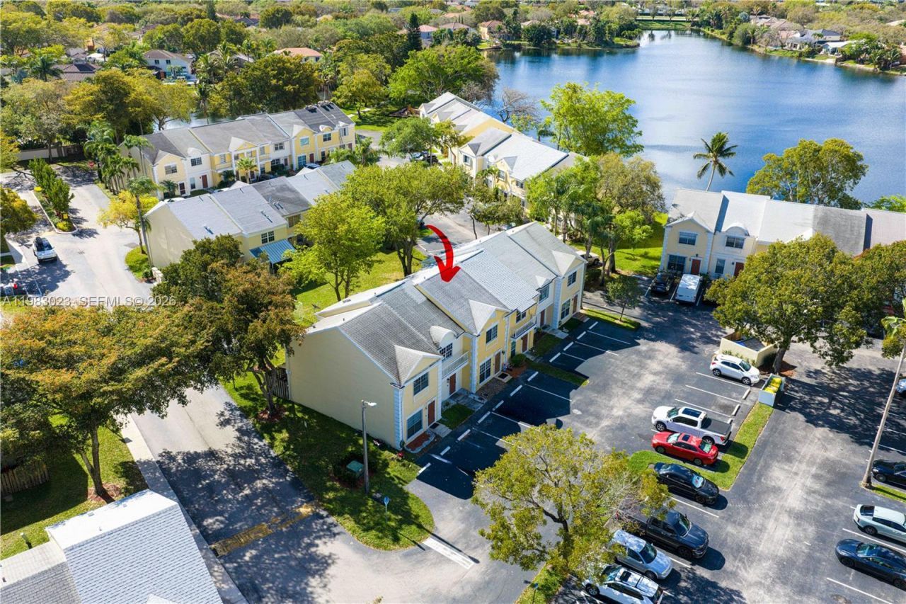 2881 S Cambridge Ln, Cooper City, FL 33026 Photo