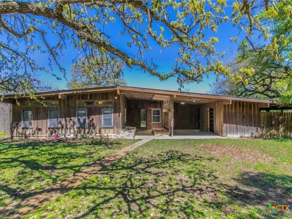 1500 County Road 405, Buckholts, TX 76518