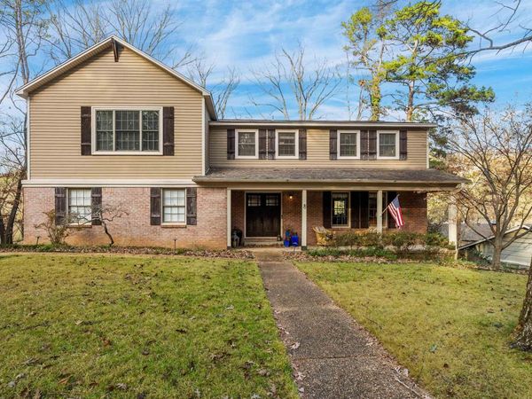 8 Bugle Court , Little Rock, AR 72227