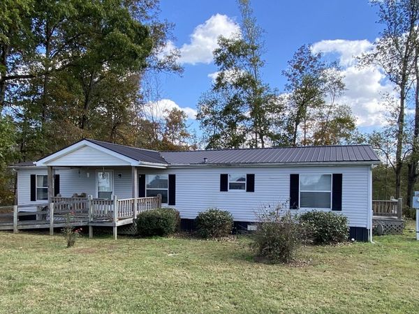 1141 Bakerton Rd , Red Boiling Springs, TN 37150