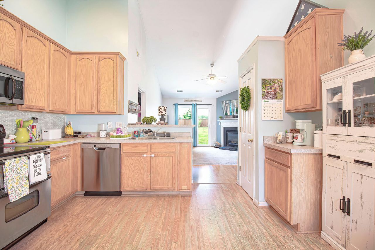 210 Sparkleberry Lane Photo 11