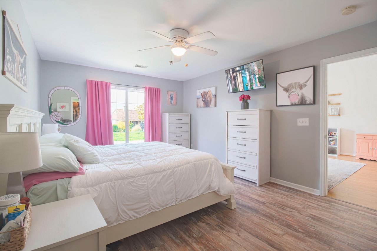 210 Sparkleberry Lane Photo 3