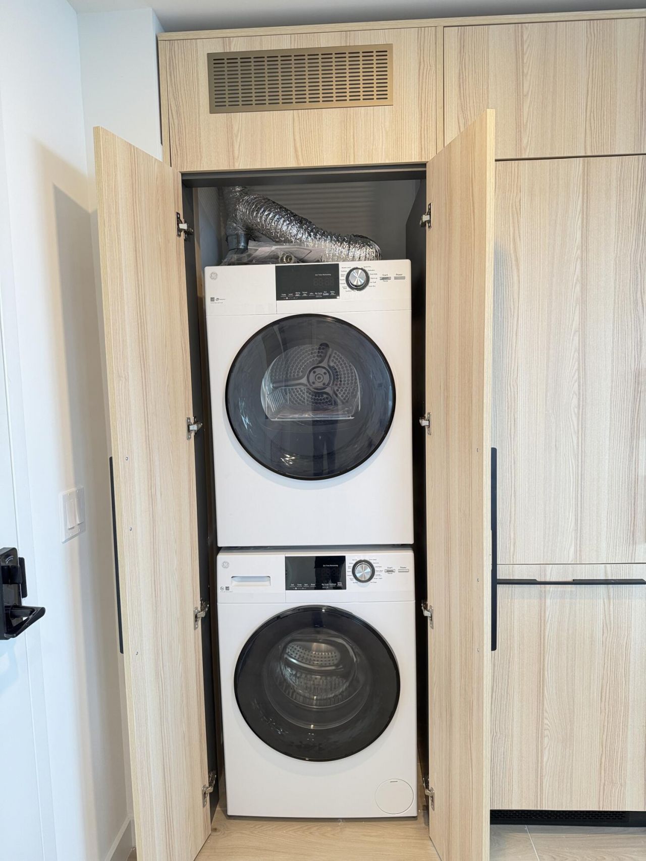 225 N Miami Avenue, Unit 3502, Miami, FL 33128 Photo