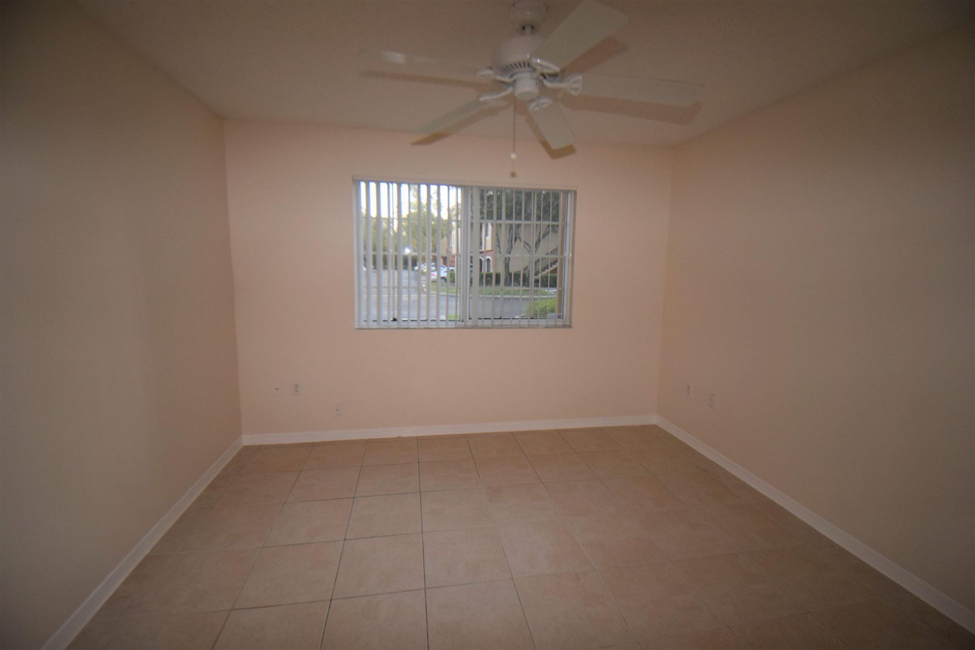 4175 N Haverhill Road, Unit 902, West Palm Beach, FL 33417 Photo