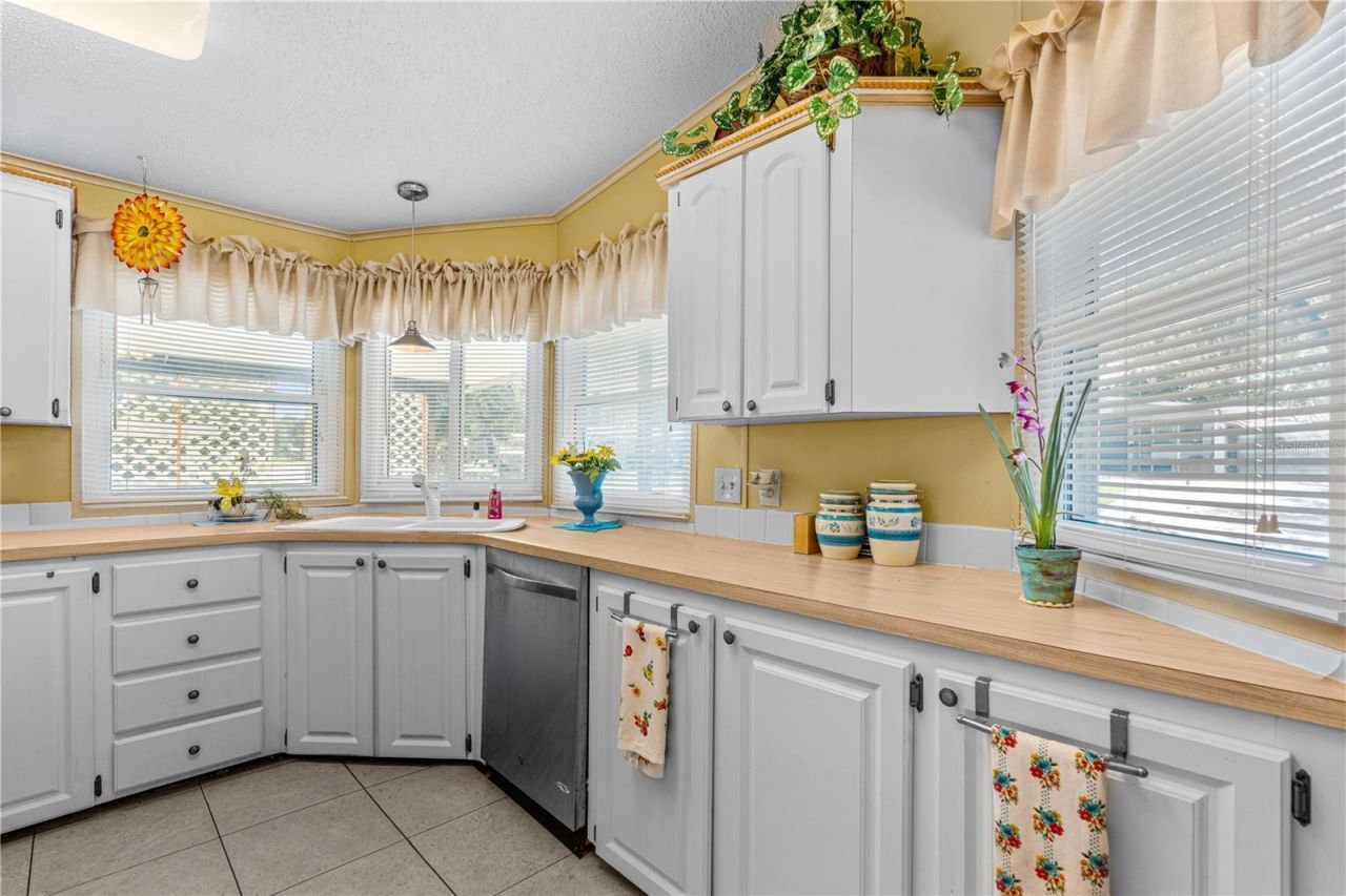 217 Schooner Avenue , Edgewater, FL 32141 Photo