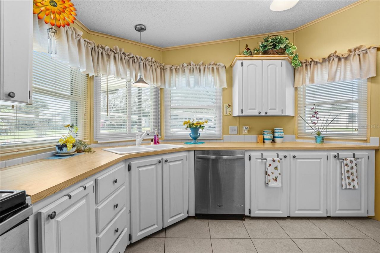 217 Schooner Avenue , Edgewater, FL 32141 Photo