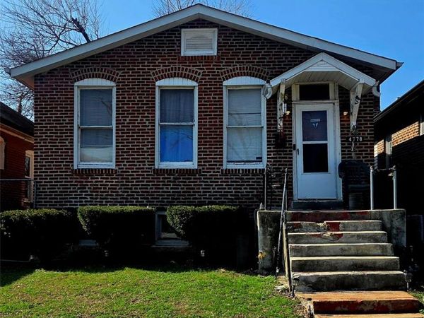 4778 Highland Avenue, St Louis, MO 63113