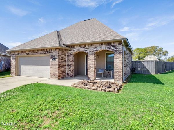 119 Natchitoches Drive , Lafayette, LA 70506