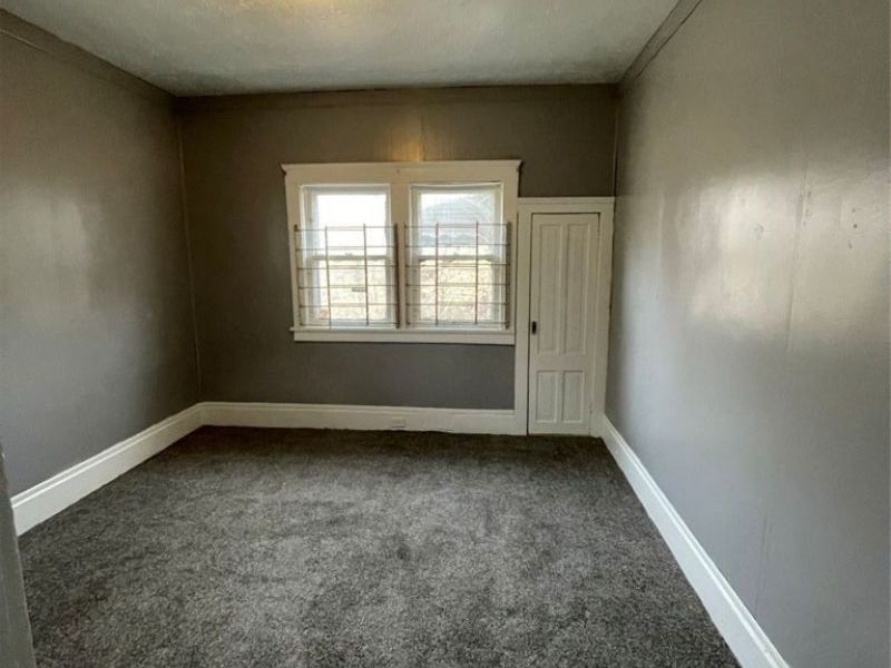 875 E 131st Street, Cleveland, OH 44108 Photo 15