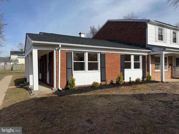 6 RADNOR COURT, WILLINGBORO, NJ 08046