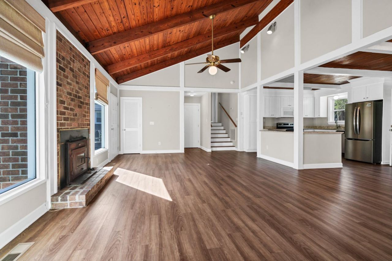 3313 Myrtle Street Photo 11