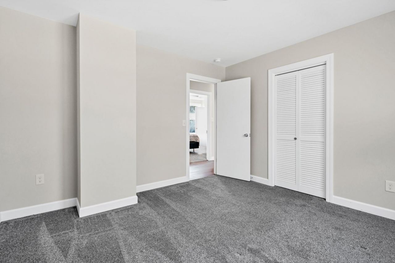 3313 Myrtle Street Photo 5