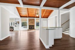 3313 Myrtle Street photo 4