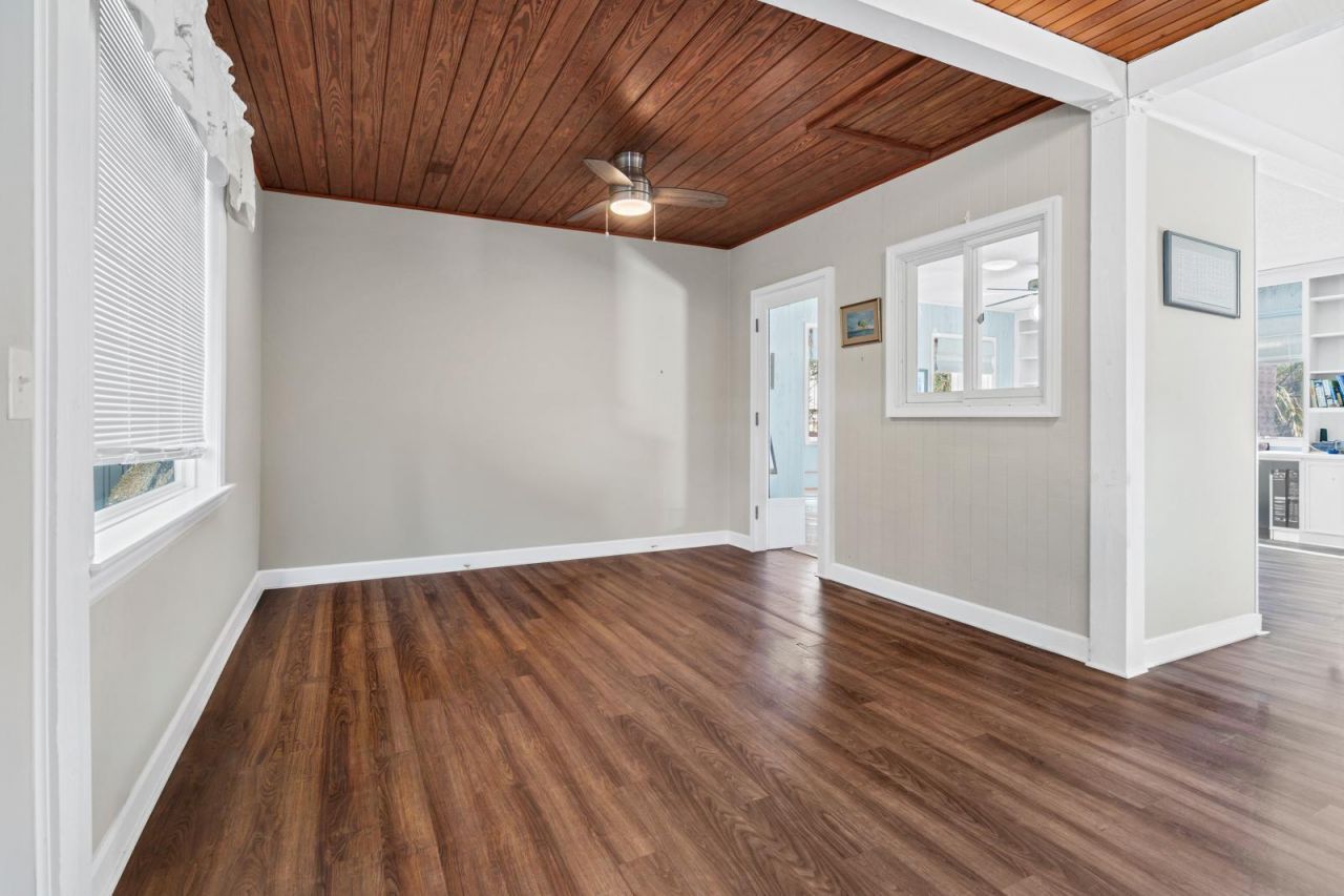 3313 Myrtle Street Photo 9