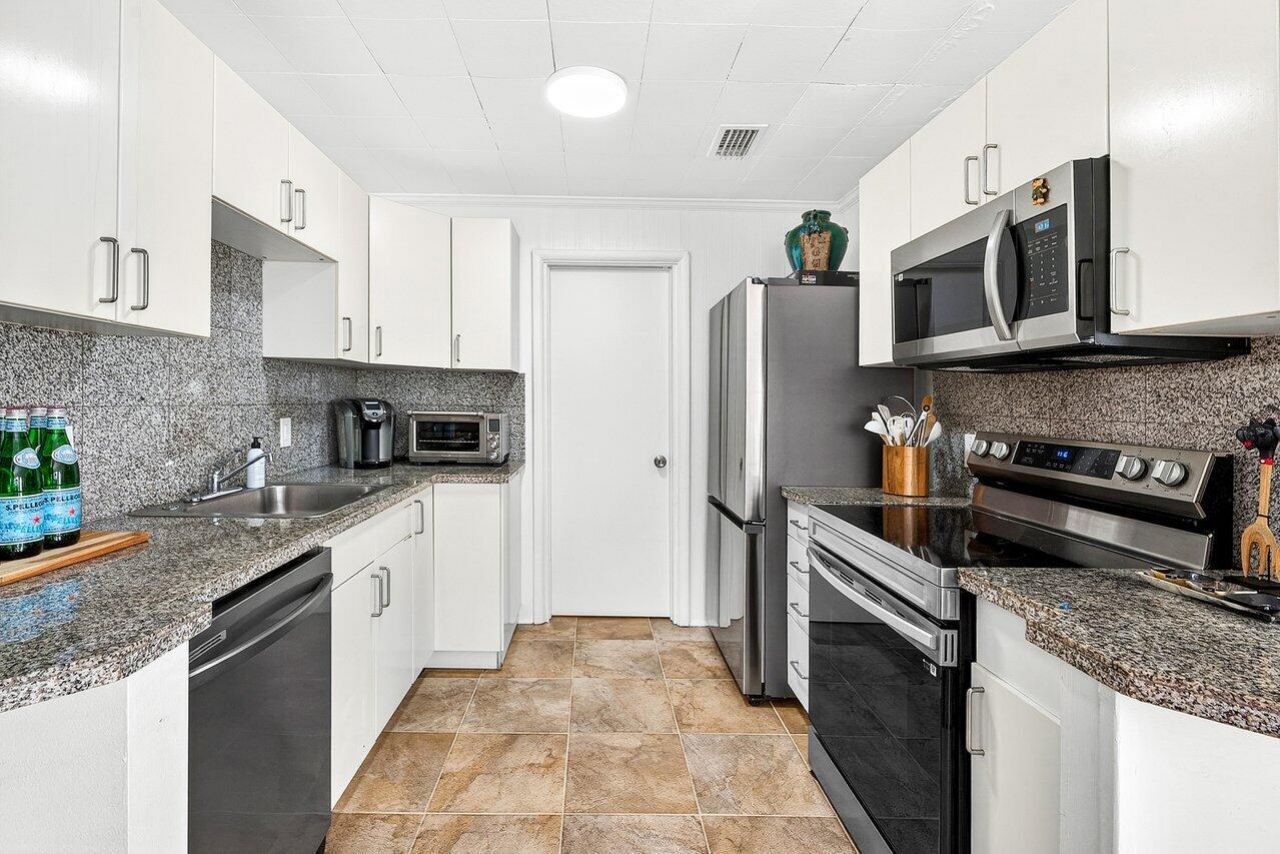 3511 Washington Road, West Palm Beach, FL 33405 Photo