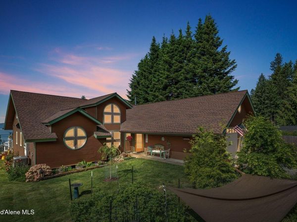 311 School Rd, Hope, ID 83836