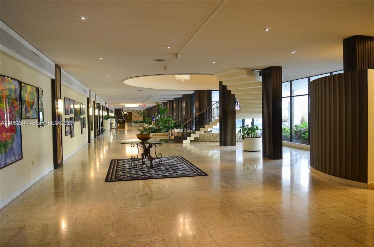 5555 Collins Ave, Unit 4A, Miami Beach, FL 33140 Photo