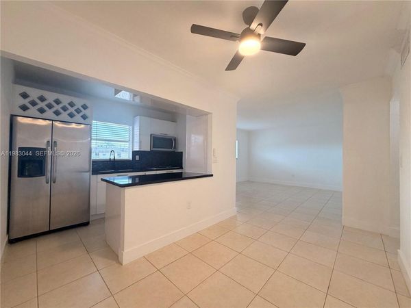 1265 W 24th St, Unit 223, Hialeah, FL 33010