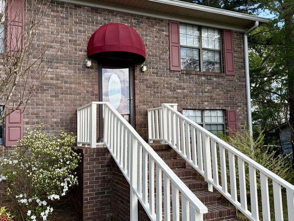 1067 Ridge Dr, Killen, AL 35645