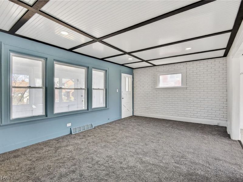 9602 Plymouth Avenue, Garfield Heights, OH 44125 Photo 2