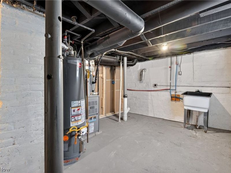 9602 Plymouth Avenue, Garfield Heights, OH 44125 Photo 24