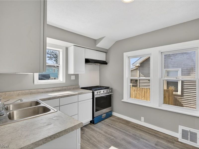 9602 Plymouth Avenue, Garfield Heights, OH 44125 Photo 9