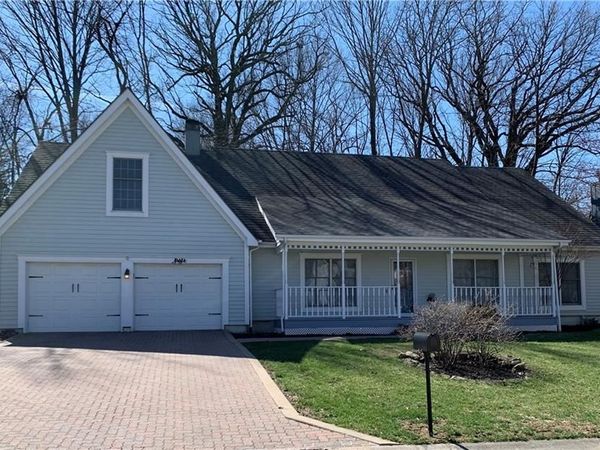 11031 W 108th Terrace, Overland Park, KS 66210