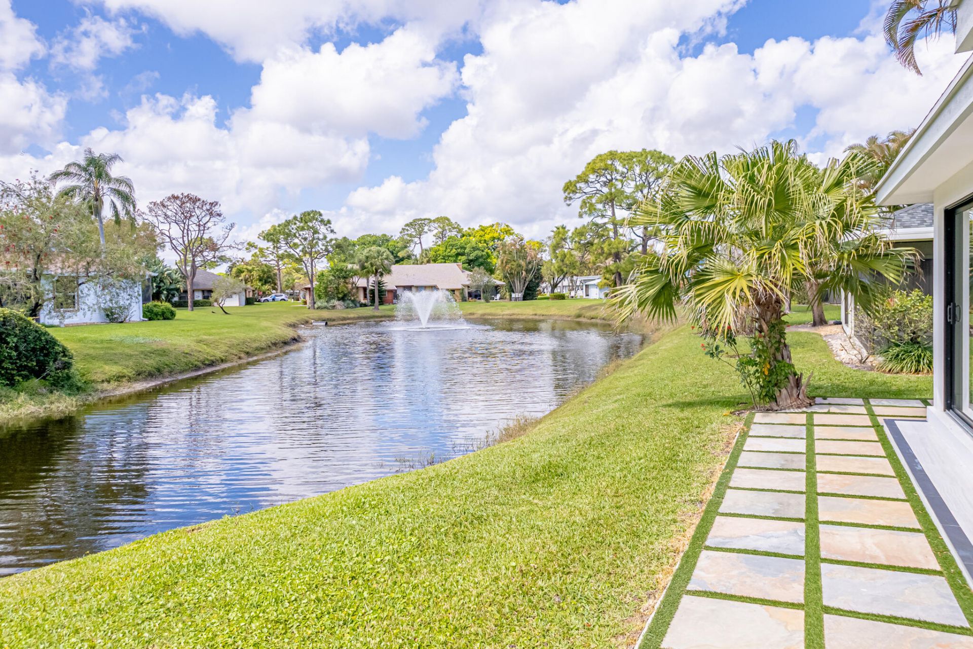 6120 Brandon Street, West Palm Beach, FL 33418 Photo