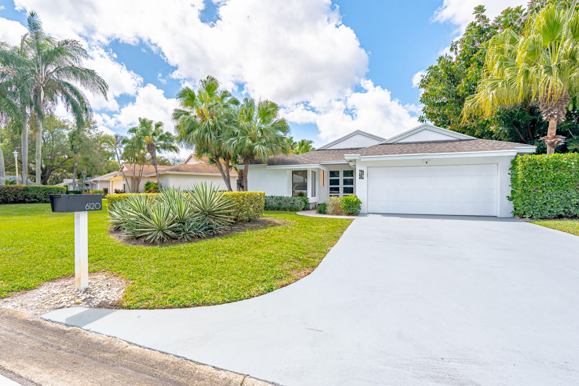 6120 Brandon Street, West Palm Beach, FL 33418 Photo