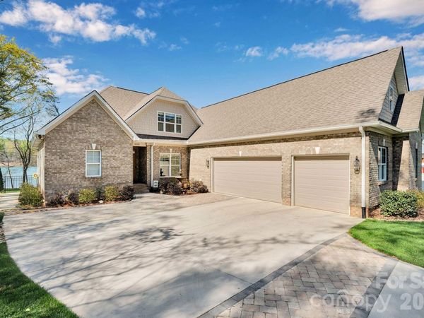 8318 Normandy Road, Denver, NC 28037